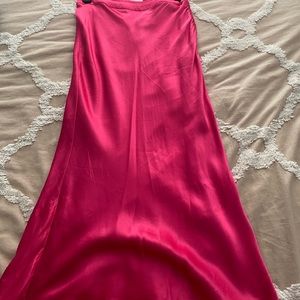 Hot Pink Slip Skirt Size Small 💕💕